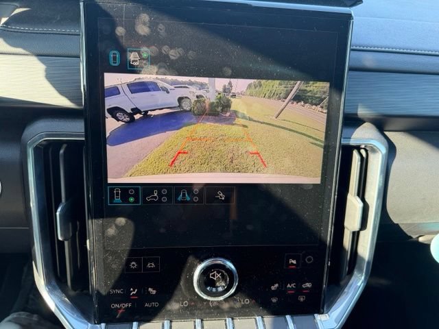 Certified 2026 GMC Acadia Elevation w/ Elevation Premium Package FWD image 29