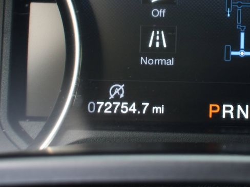 Used 2017 Ford F150 Raptor w/ Equipment Group 802A Luxury image 27