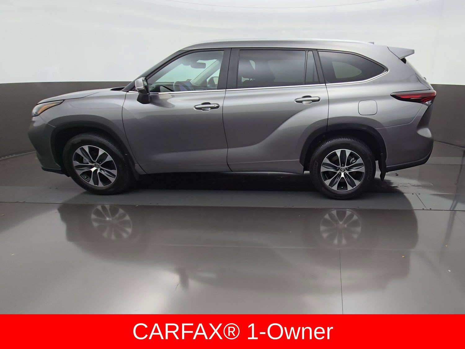 Certified 2026 Toyota Highlander XLE AWD/4WD image 5