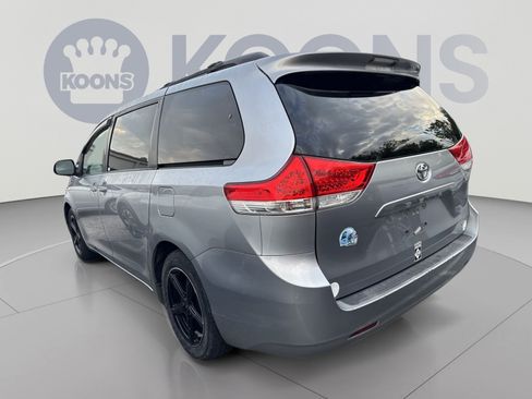 Used 2012 Toyota Sienna LE FWD image 5