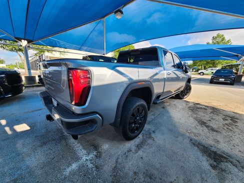 Used 2024 GMC Sierra 2500 Denali Ultimate AWD/4WD image 4