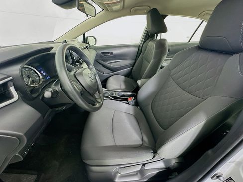 Used 2022 Toyota Corolla LE FWD image 13