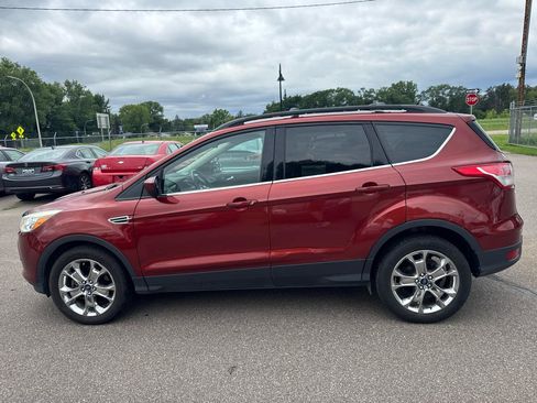 Used 2014 Ford Escape SE w/ Leather Comfort Package AWD/4WD image 8