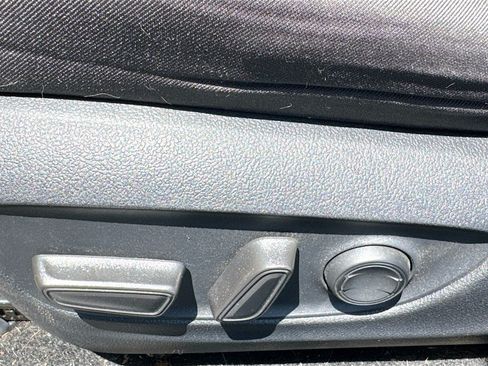 Used 2024 Toyota RAV4 XLE AWD/4WD image 19