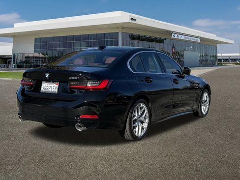 Used 2025 BMW 330i 330i w/ Convenience Package image 11