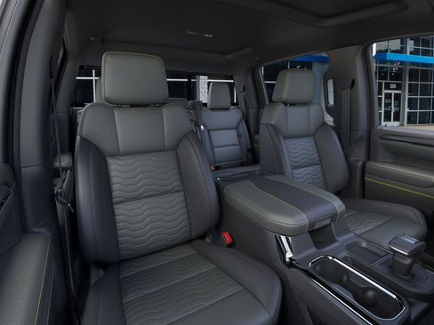 New 2026 Chevrolet Silverado 1500 ZR2 AWD/4WD image 16