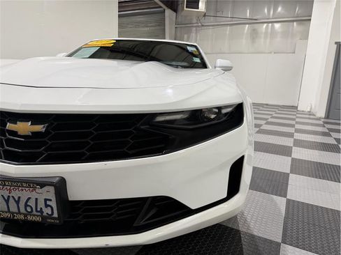 Used 2019 Chevrolet Camaro LT image 10