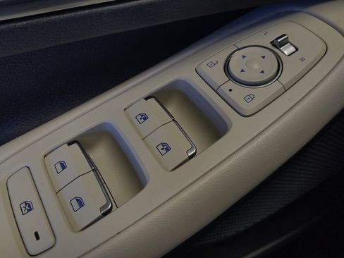 Used 2023 Hyundai Sonata SEL image 27