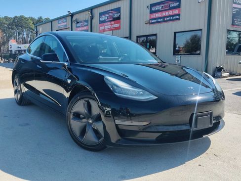 Used 2019 Tesla Model 3 Long Range image 1