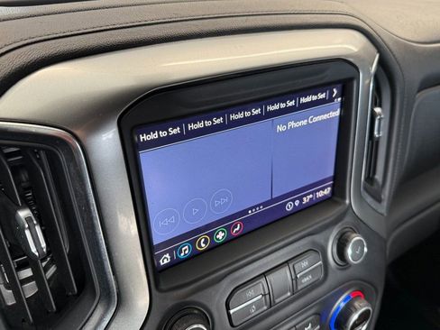 Used 2021 Chevrolet Silverado 1500 LT image 12