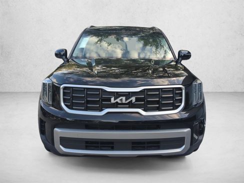 Used 2023 Kia Telluride S AWD/4WD image 2