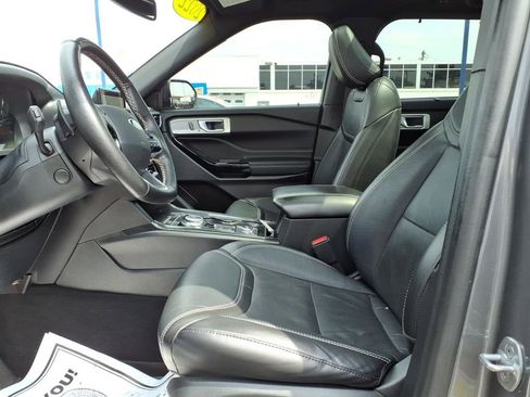 Used 2022 Ford Explorer ST w/ Equipment Group 401A AWD/4WD image 16