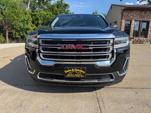 Used 2020 GMC Acadia SLE w/ Driver Convenience Package FWD image 2