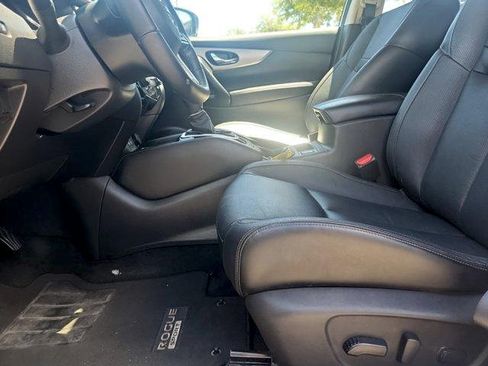 Used 2020 Nissan Rogue Sport SL FWD image 22