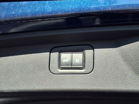 Used 2025 Nissan Armada Platinum Reserve image 8