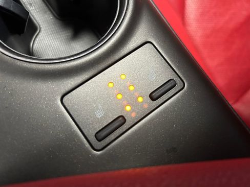 Used 2022 Toyota Camry XSE image 35