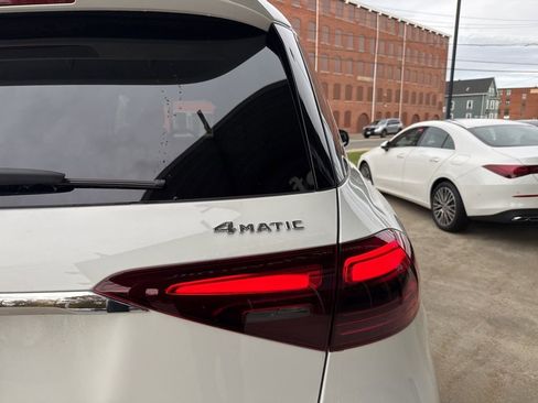 New 2026 Mercedes-Benz GLE 350 4MATIC image 9