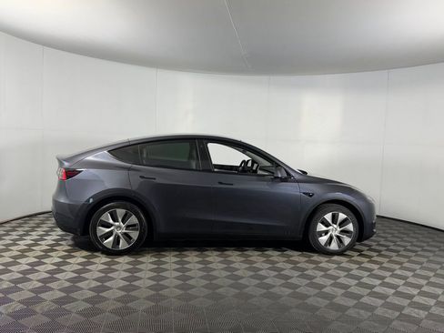 Used 2021 Tesla Model Y 2WD image 5