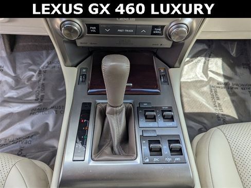 Used 2016 Lexus GX 460 Luxury w/ Preferred Accessory Package image 28