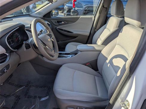 Used 2022 Chevrolet Malibu LT image 16