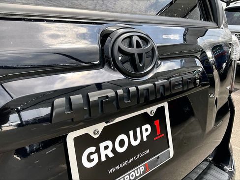 Used 2019 Toyota 4Runner Limited AWD/4WD image 30