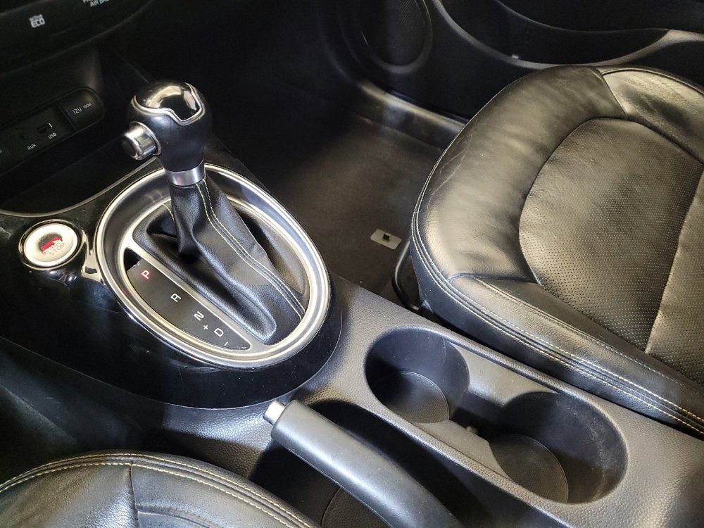 Used 2015 Kia Soul + w/ Primo Package FWD image 26