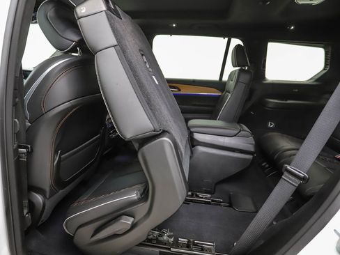 Used 2023 Jeep Grand Cherokee L Summit image 25