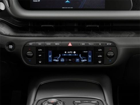 New 2026 Genesis G90 3.5T Prestige image 15