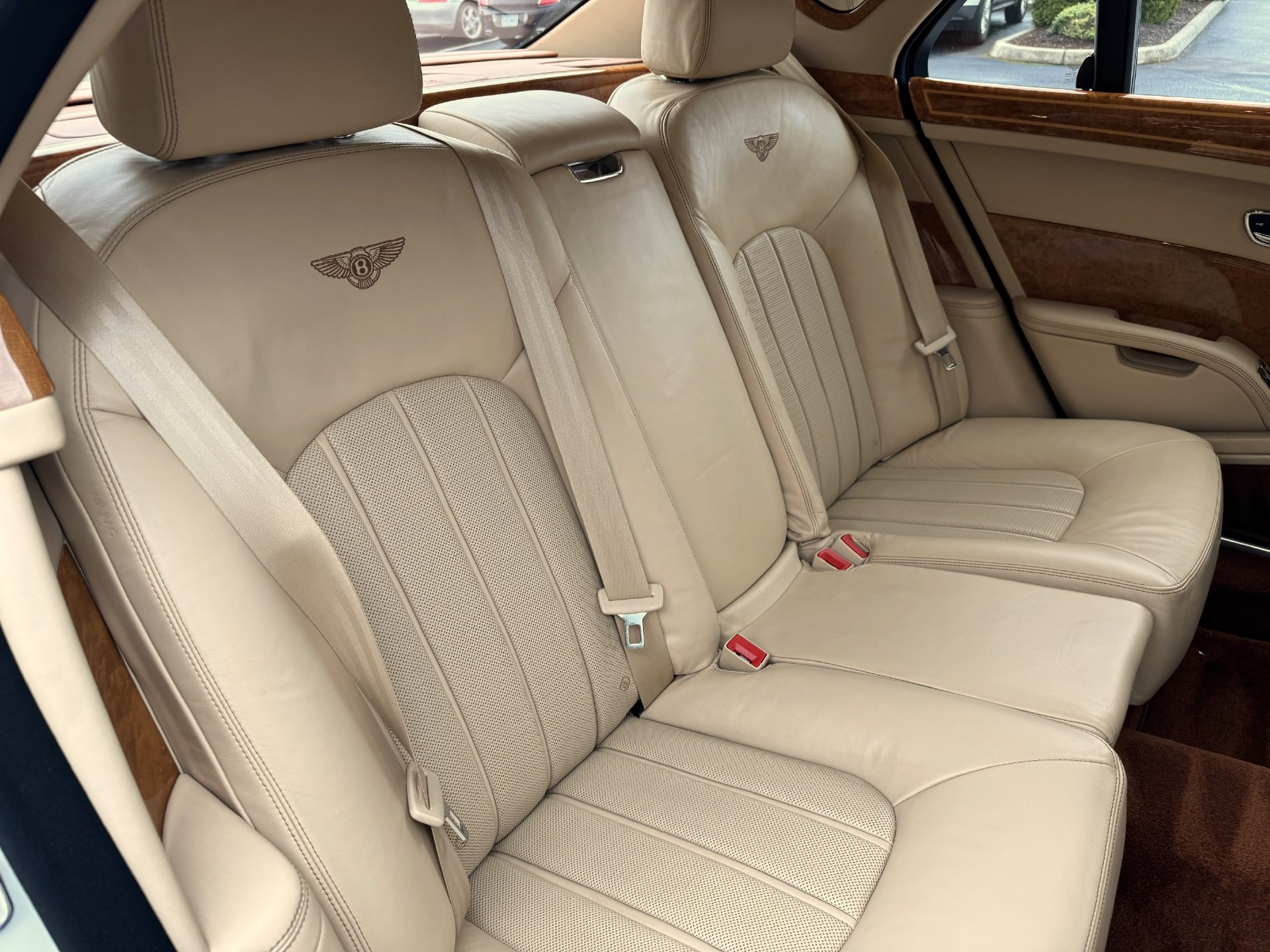 Used 2013 Bentley Mulsanne RWD image 33