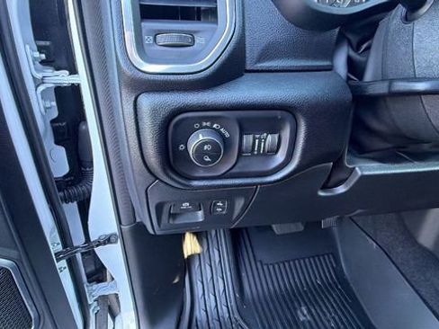 New 2026 RAM 1500 Laramie AWD/4WD image 32