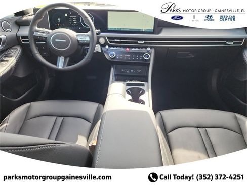 New 2025 Hyundai Sonata Limited image 11