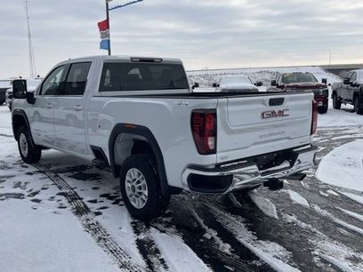 Used 2024 GMC Sierra 2500 SLE w/ SLE Convenience Package