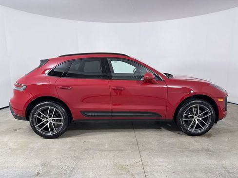 New 2026 Porsche Macan image 8