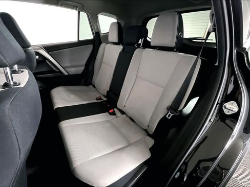 Used 2017 Toyota RAV4 XLE image 21