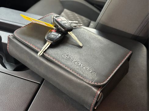 Used 2019 Toyota Tundra SR image 39