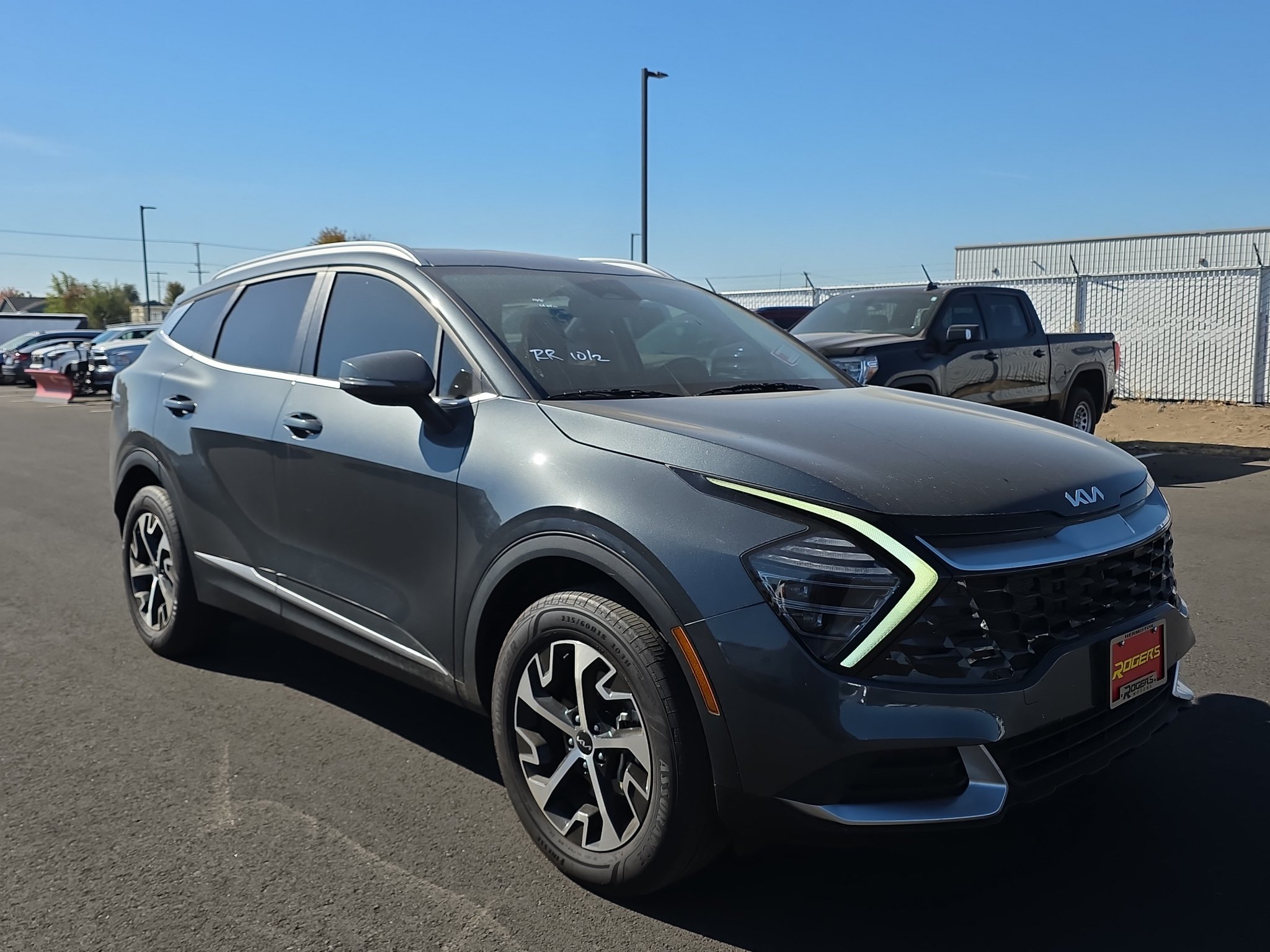 Used 2024 Kia Sportage EX AWD/4WD image 1