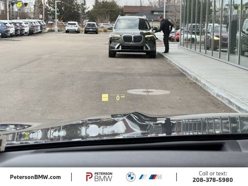 Used 2021 BMW X7 xDrive40i w/ M Sport Package image 32