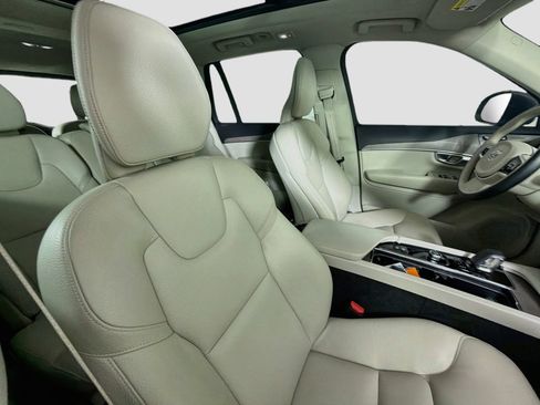 Certified 2023 Volvo XC90 B6 Plus w/ Protection Package Premier AWD/4WD image 31