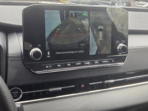 New 2025 Mitsubishi Outlander SEL image 30