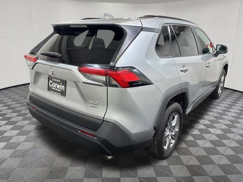 Used 2023 Toyota RAV4 XLE AWD/4WD image 7