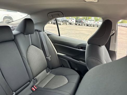 Used 2023 Toyota Camry LE FWD image 14