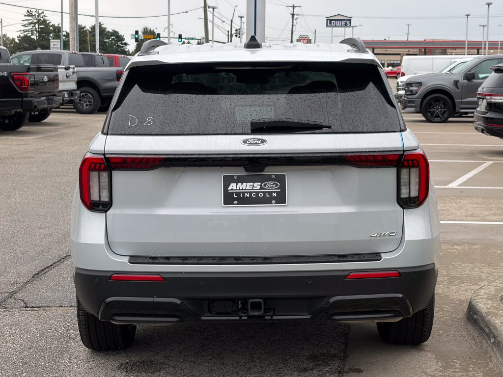 New 2026 Ford Explorer ST-Line w/ ST-Line Street Pack AWD/4WD image 5