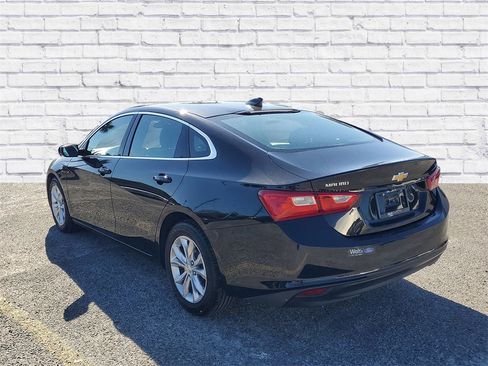 Used 2024 Chevrolet Malibu LT image 3