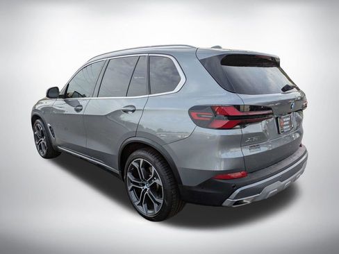 Used 2024 BMW X5 sDrive40i w/ Premium Package RWD image 6