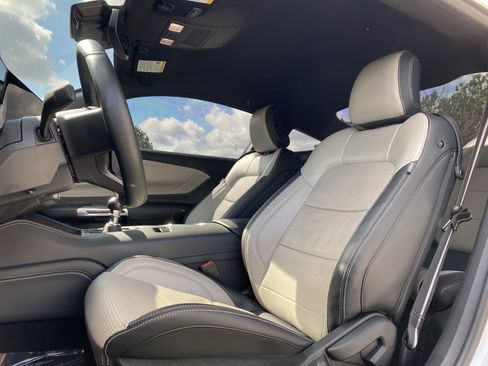 Used 2024 Ford Mustang GT Premium image 7