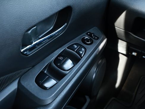 Used 2023 Nissan Kicks SV w/ Exterior Package FWD image 18