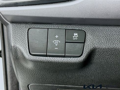 Used 2023 Kia Rio S w/ Technology Package image 10