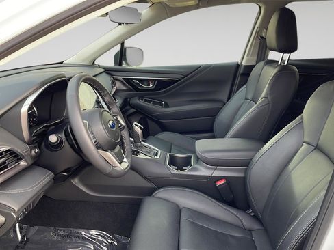 Certified 2025 Subaru Outback Touring image 9
