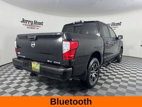 Used 2024 Nissan Titan SV w/ Accessory Utility Package image 6