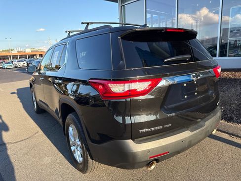 Used 2020 Chevrolet Traverse LT w/ Driver Confidence II Package AWD/4WD image 8
